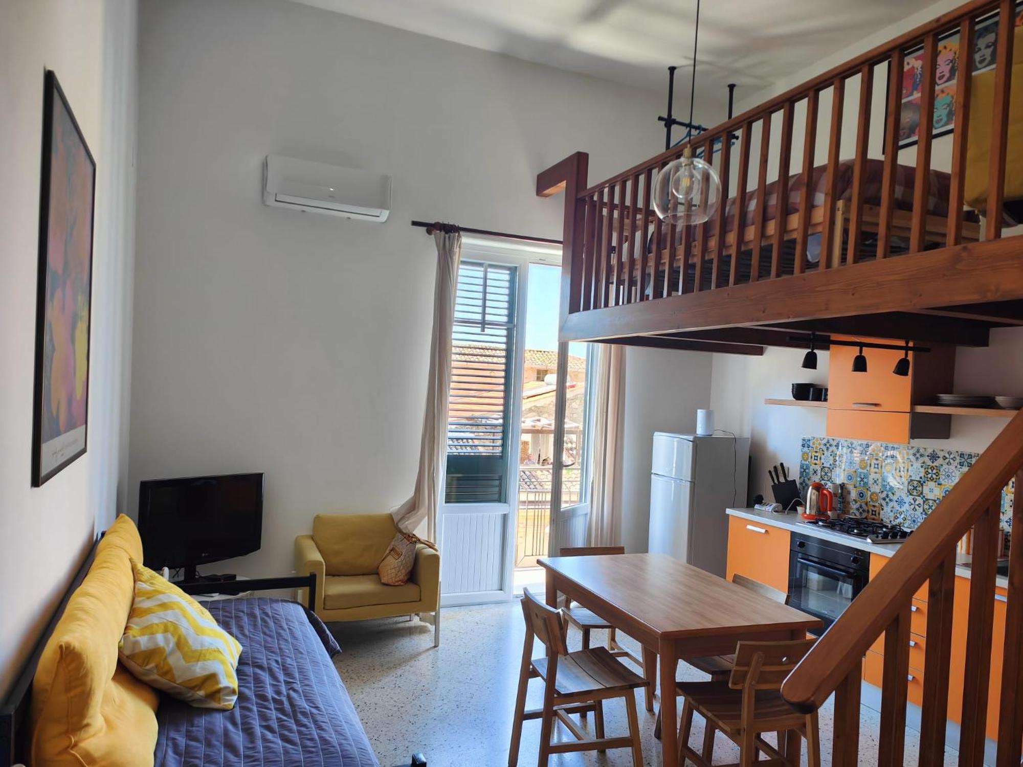 Sunny Flat - Self Apartments تْشيفالو المظهر الخارجي الصورة